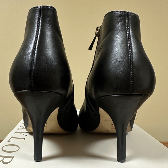 Ann Taylor Lacey Cap Toe Booties - Size 10 - Picture 3 of 9
